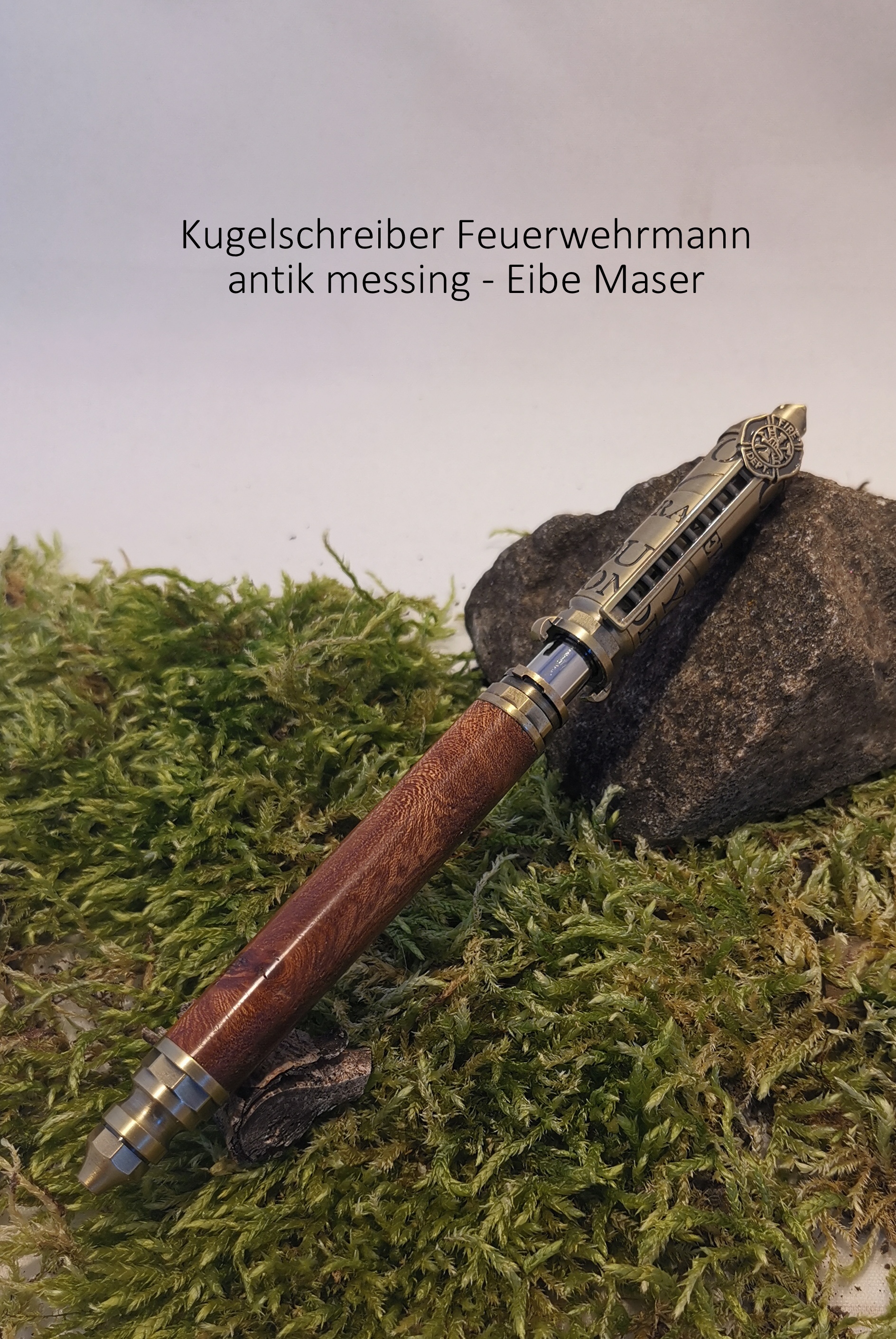 KS Feuerwehrmann antik messung Eibe Maser